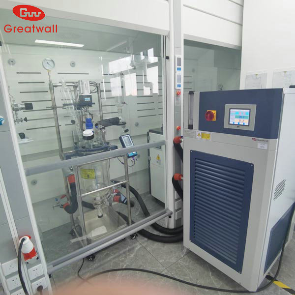 反應(yīng)釜加熱制冷溫控設(shè)備-冷熱一體機