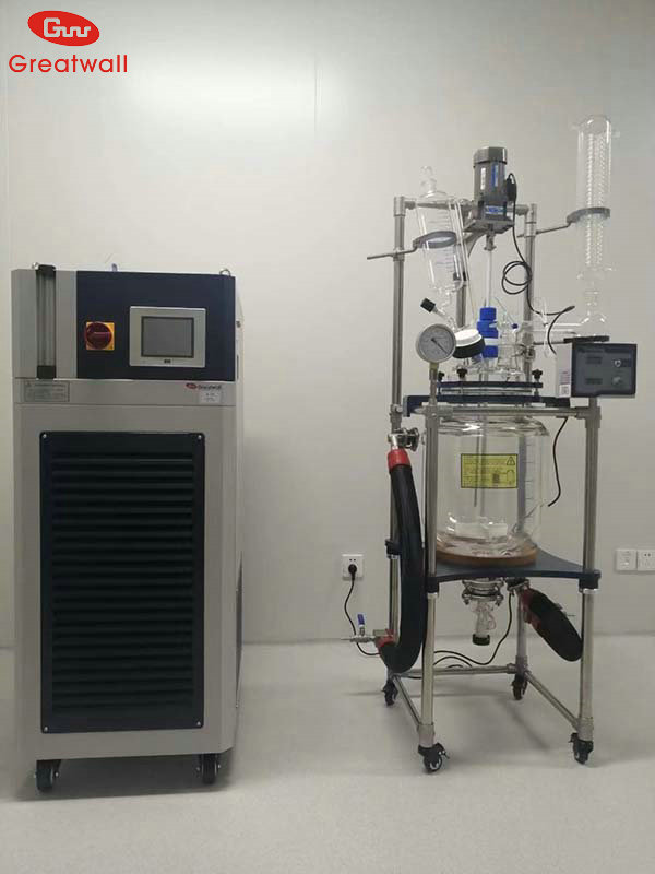 玻璃反應(yīng)釜高低溫控溫一體機(jī)