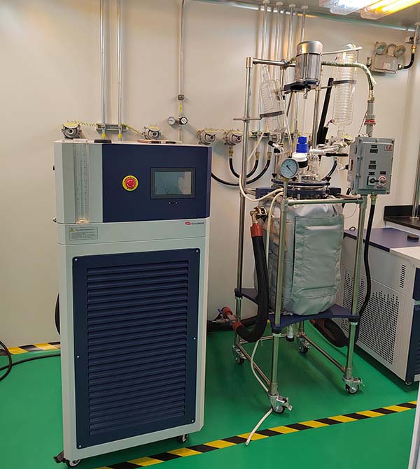 TCU溫度控制單元配套反應(yīng)釜安裝細則